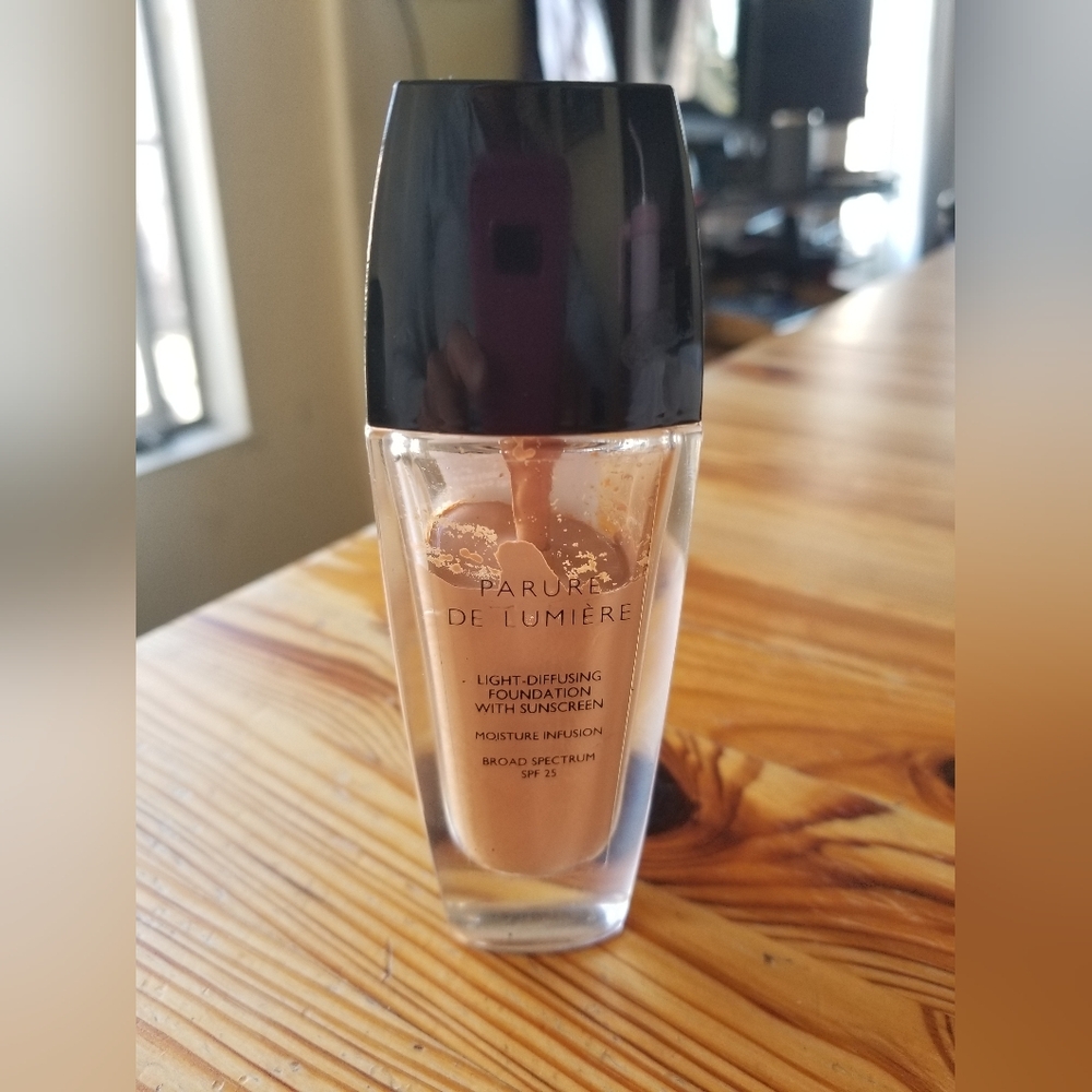 Guerlain Light-Diffusing Foundation Spf25 Beige Moyen #04